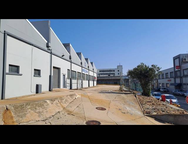 INDUSTRIAL PROPERTY TO RENT IN SIDWELL